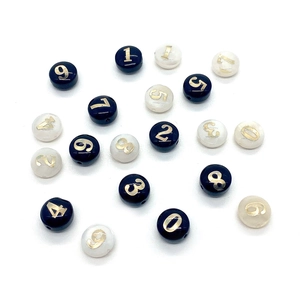 Perline tonde in conchiglia da 8mm con numeri arabi dorati in nero e bianco per DIY