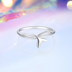 Elegant S925 sterling silver mermaid fishtail ring with minimalist polished finish