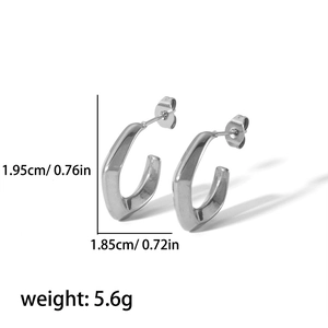 Detailed view of silver geometric C-shape hoop earrings with size and weight specs