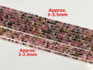 Détail de perles facettées en tourmaline arc-en-ciel naturelle de 2-2,5mm et 3-3,5mm