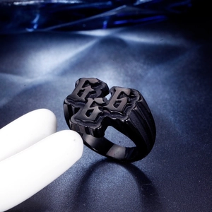 Anello punk gotico in acciaio inossidabile con design 666 a rilievo nero per uomini