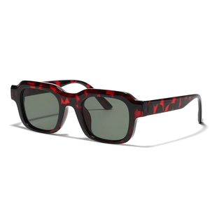 Lunettes de soleil carrées Y2K avec monture écaille rouge et noire et verres foncés
