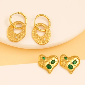 Gold hollow round and green gemstone heart earring set with textured finish