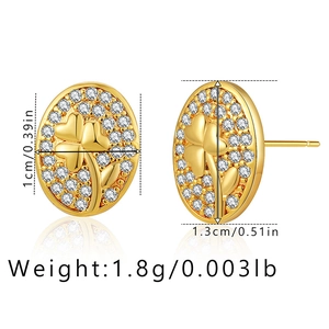 Detail of oval flower earrings with pavé zircons and 1cm size measurements on white mirror