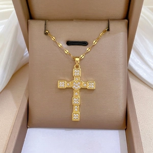 Cross Pendant Necklace Stainless Steel Chain Copper Micro Pave Zircon Heart Elegant Fashion Clavicle Chain For Women