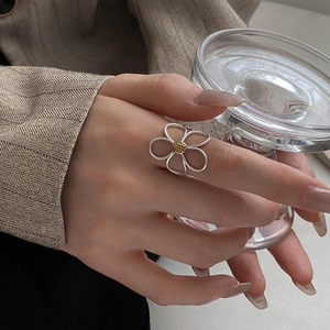 Daisy Flower Open Ring Dual Tone Gold Silver Alloy Hollow Out Adjustable Minimalist Jewelry For Women