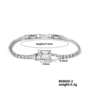 Silver bracelet detailed view with size labels 17+2cm and square zircon stone measurements