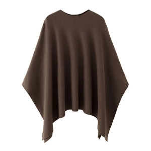 Dunkelbrauner Strickponcho für Damen mit lockerem Rundhalsausschnitt und weicher Textur