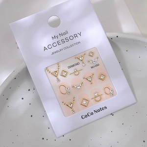 Ensemble bijoux ongles en alliage doré avec cristaux K9 et cadres géométriques