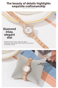Vista dettagliata dell'orologio da donna in oro rosa con lunetta in zirconi e numeri romani