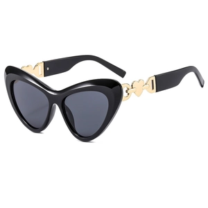 Fashion heart-shaped cat-eye sunglasses with gold hollow temples and black frame
