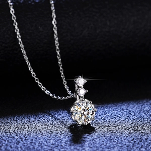 Collana classica in argento sterling S925 con pendente a fiocco di neve a tre pietre