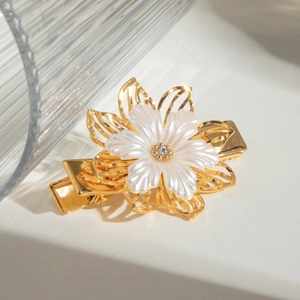 18k gold plated hollow flower hair clip with pearl petals and zircon centerpiece