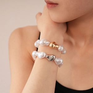 Bracelet En Künstliche Perles Baroques Irrégulières Pour Femmes Style Français Rétro Bijoux Minimalistes En Alliage Avec Chaîne Réglable