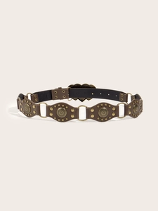 Detail of vintage PU leather belt with bronze rings, metal rivets and heart buckle