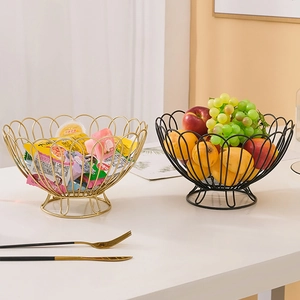 Fruit Basket Metal Wire Lotus Petal Shape Hollow Decorative Snack Bowl With Base Light Luxury Modern Tabletop Storage
