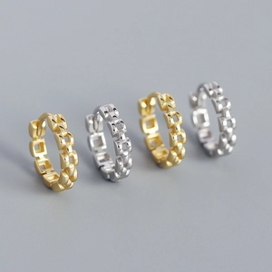 Vintage geometric chain link hoop earrings in gold and silver finish for a modern look
