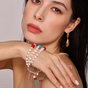 Bracelet en Perles d'Eau Douce pour Femmes Bijoux en Acier au Titane avec Fermoir OT Gland Pierre Naturelle Émeraude Rouge Violet Turquoise