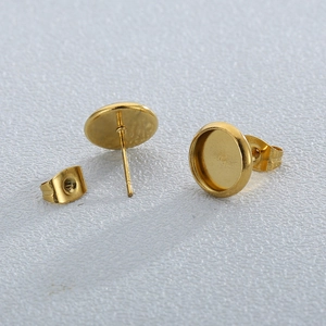 18K gold plated stainless steel disc stud earrings with butterfly backings on white base