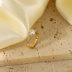 Round Zircon Claw Setting Stainless Steel Ring 18K Gold Plated Vintage Elegant Jewelry Gift For Women