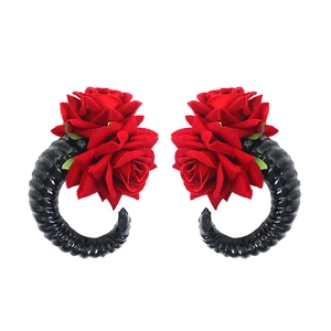 Barrettes gothiques avec cornes de diable noires et roses rouges pour Halloween