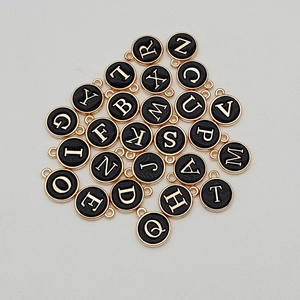 DIY round black enamel A-Z letter charms with gold plating for bracelets and necklaces