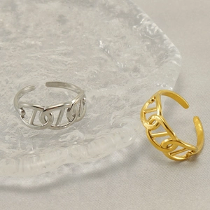 Classic titanium steel open ring with adjustable chain link design in gold and silver
