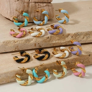 Boucles d'oreilles créoles torsadées émaillées macaron sur socle en pierre