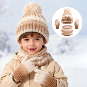 Kinder Strickset Mütze Schal und Handschuhe mit Farbverlauf und Bommel für den Winter