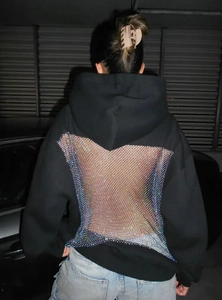 Sweat à capuche noir avec motif en V en strass colorés au dos style streetwear