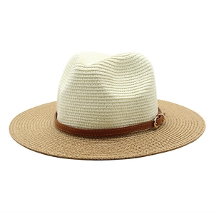 Chapeau Panama bicolore en paille à large bord avec ruban en cuir marron élégant