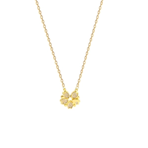 Collier élégant en acier titane doré avec un pendentif fleur de cerisier en zircon brillant