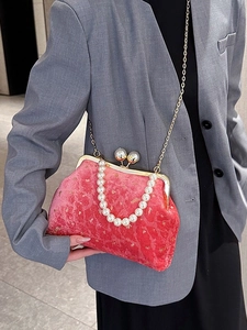 Vintage Velvet Evening Bag With Artificial Pearl Handle And Gold Chain Strap Elegant Shell Clasp Handbag For Women Party Wedding