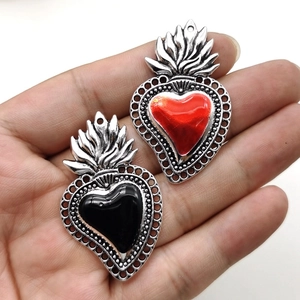 Gothic heart wing pendants with red and black enamel inlay in vintage alloy style