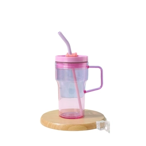 Portable pink purple gradient plastic tumbler with handle, straw and wooden coaster