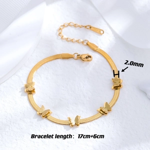 Detail of gold butterfly bracelet with 2.0mm snake chain showing dimensions and 17cm length