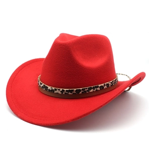 Chapeau de cow-boy rouge classique en feutre avec ceinture léopard élégante pour hommes et femmes