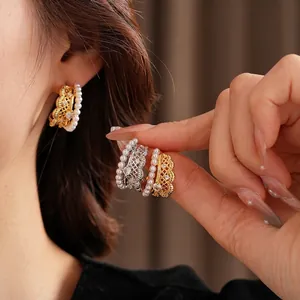 Retro hollow C-shaped earrings with lace edge pearls and sparkling cubic zirconia