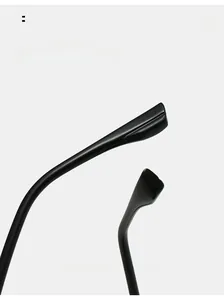 Detail view of glossy curved mirror legs for cat eye sunglasses ensuring comfort