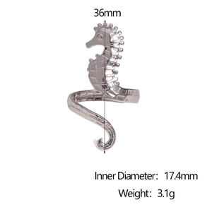 Detailed view of silver seahorse ring with 36mm height and 17.4mm inner diameter specs