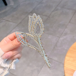 Golden tulip hair claw clip with rhinestones and pearls for women elegant hair accessory