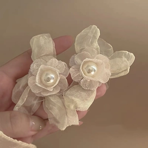 French vintage flower earrings with champagne lace petals and elegant pearl tassels