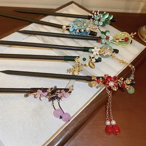 Vintage Chinese Style Hair Stick Wood Alloy Flower Leaf Artificial Pearl Tassel Hairpin For Hanfu Traditional Styling Accessory