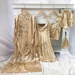Ensemble pyjama 5 pièces en soie champagne à imprimé floral avec robe et caraco