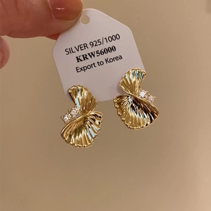 Elegant gold shell earrings with 925 silver needles and zircon accents for women