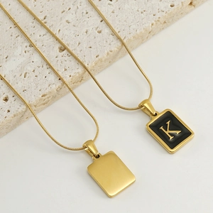 Collier chaîne serpent en acier inoxydable doré 18 carats avec pendentif lettre K