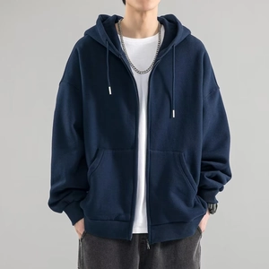 Sweat à capuche zippé bleu foncé pour homme avec coupe ample et épaules tombantes