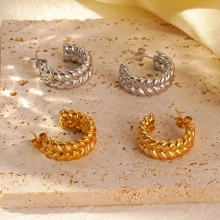 Twisted rope C-shape hoop earrings in 18K gold and silver finish for women