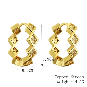 Geometric gold-plated copper earrings with zircon inlay, 1.9cm length and 4.5g weight