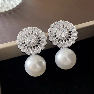 French Flower Drop Earrings With Zircon Imitation Artificial Pearl And Silver Earring Post Elegant Commute Jewelry For Women